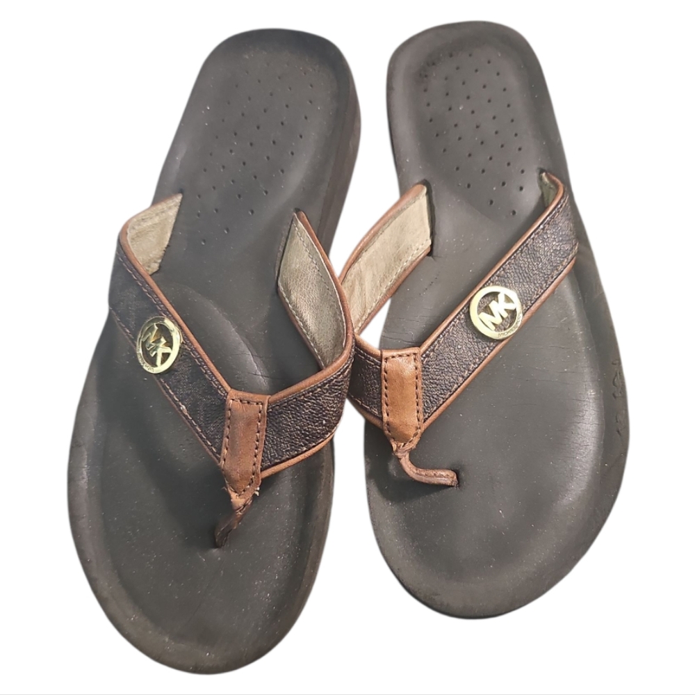 MICHAEL KORS LOGO COMFORT FOOT BED FLIP FLOPS